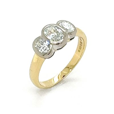 Lumbers Pre-Owned 18ct Gold 0.89cts 3 Stone Diamond Ring
