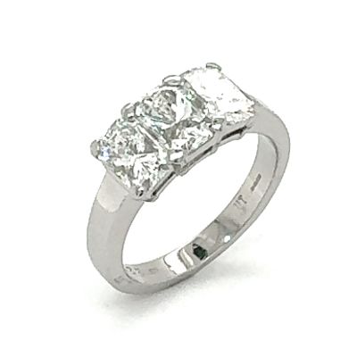 Lumbers Pre-Owned Platinum 2.22cts 3 Stone Diamond Ring