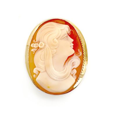 Lumbers Pre-Owned 9ct Gold Oval Cameo Set Brooch